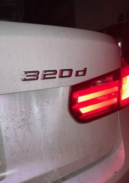 BMW320ｄ鍵開け作業