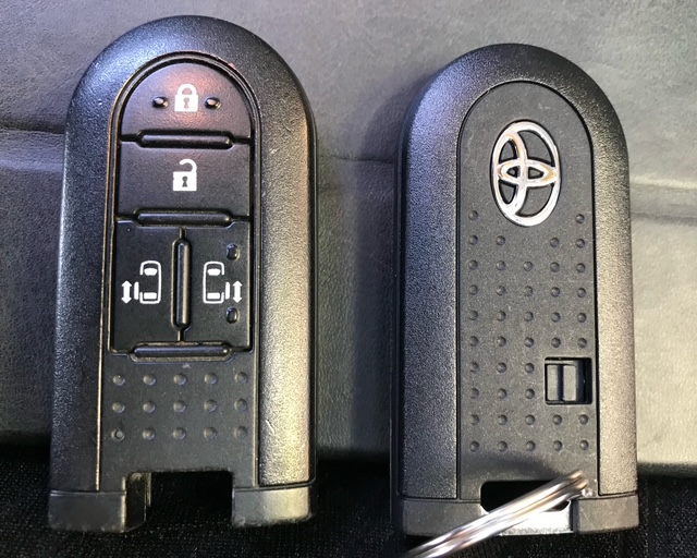 トヨタ ルーミー スマートキー追加登録