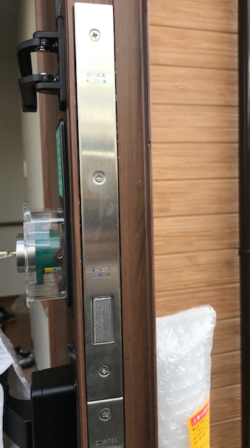 新築新品ドア電気錠加工取付